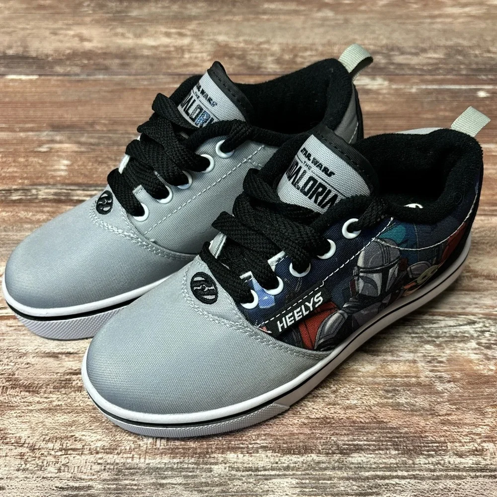 Heelys | LIKE NEW! EUC Star Wars Mandalorian Skate Shoes, Size 1 (Youth)